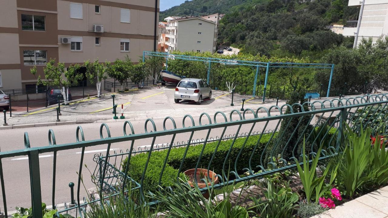 Apartments Simo Petrovac المظهر الخارجي الصورة
